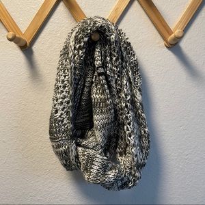 North face grey knit infinity scarf
